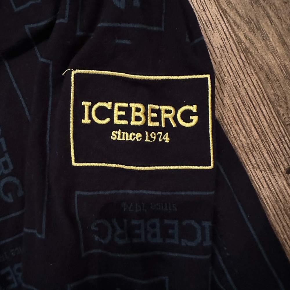 Iceberg Sweater - Picture 3 of 3